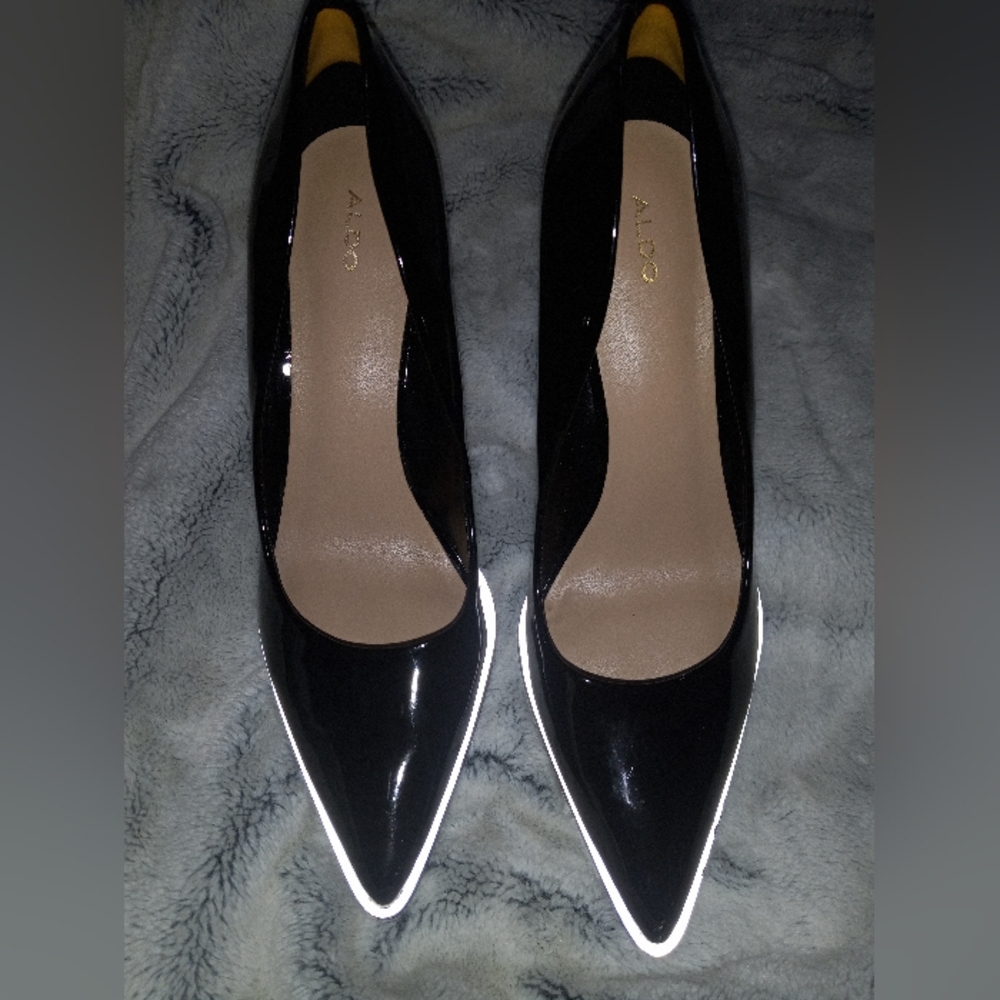 JADY PUMPS